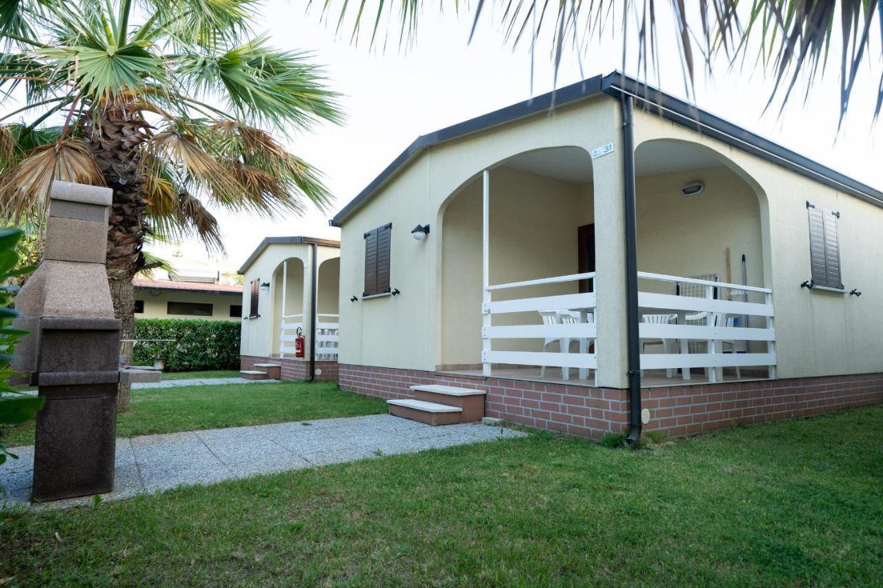 Village Lake Placid Silvi Marina Exterior photo